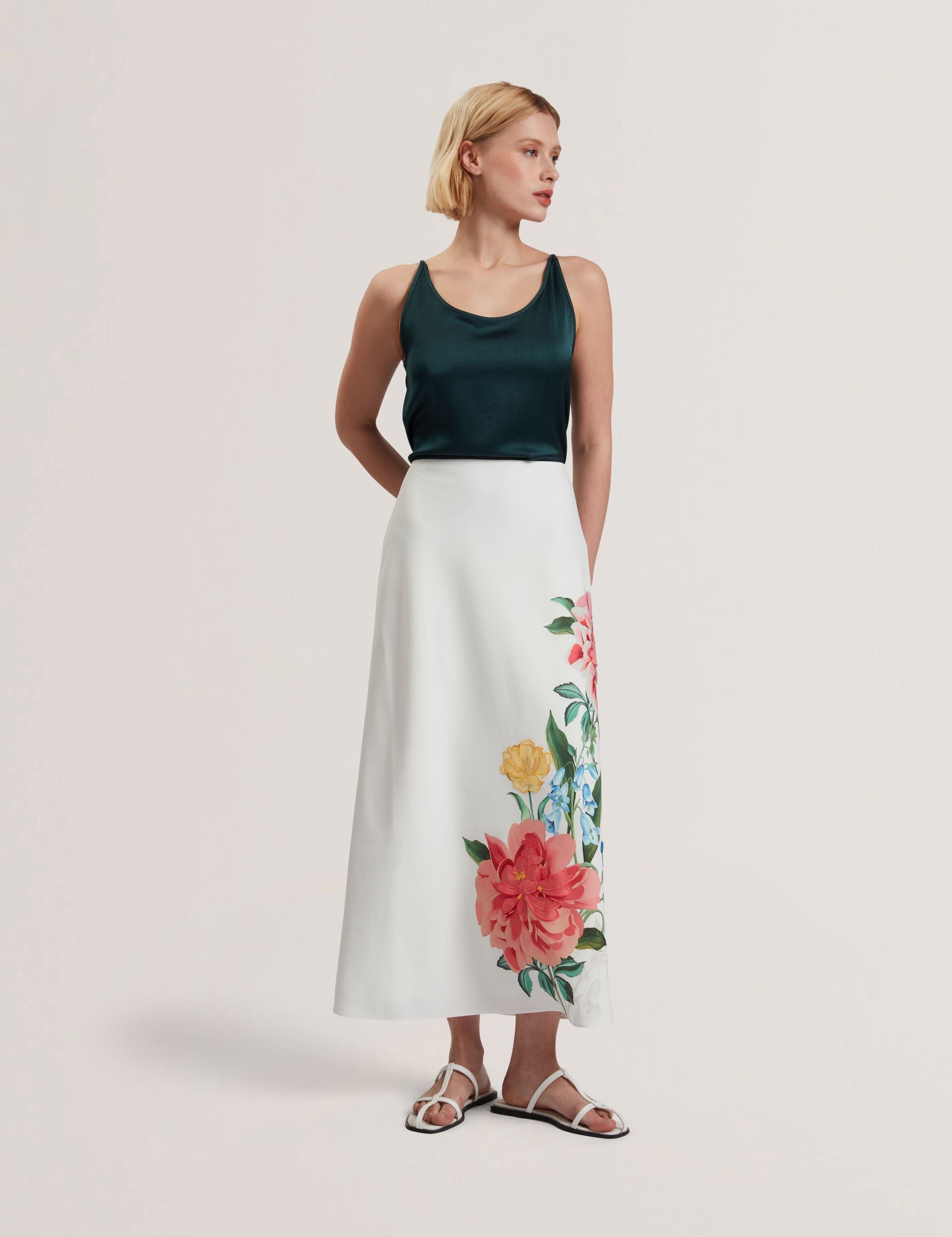 CASLA | WHITE